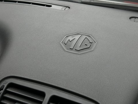 Convertible 1.8 Manual Petrol