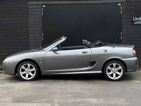 Convertible 1.8 Manual Petrol