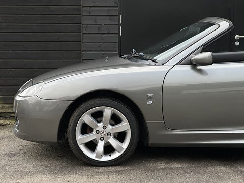 Convertible 1.8 Manual Petrol
