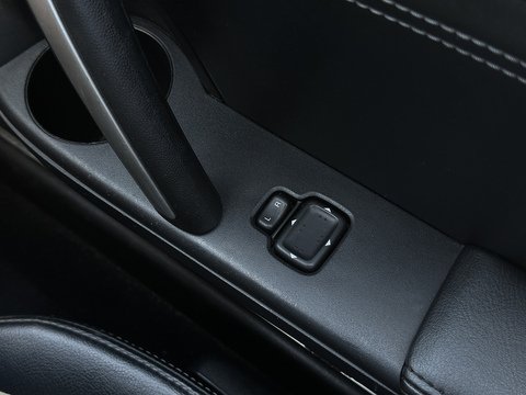 2.0i Roadster 2dr Petrol Powershift Euro 4 (160 ps)