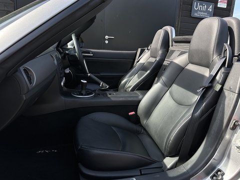 2.0i Sport Tech Convertible 2dr Petrol Manual Euro 4 (160 ps)