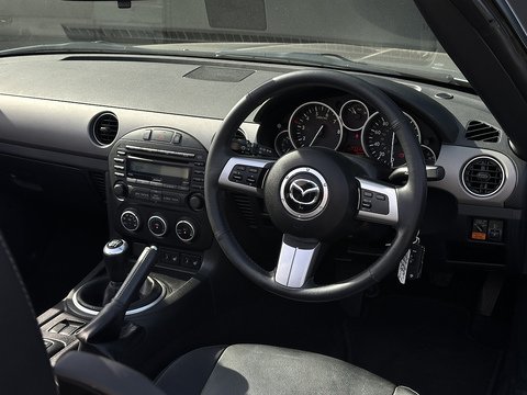2.0i Sport Tech Convertible 2dr Petrol Manual Euro 4 (160 ps)