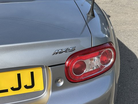 2.0i Sport Tech Convertible 2dr Petrol Manual Euro 4 (160 ps)