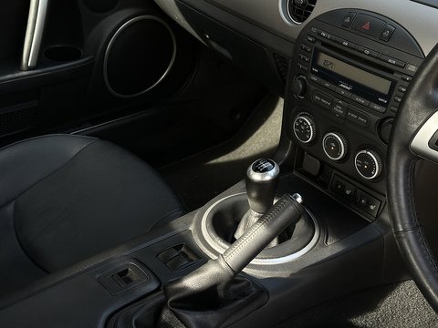 2.0i Sport Tech Convertible 2dr Petrol Manual Euro 4 (160 ps)