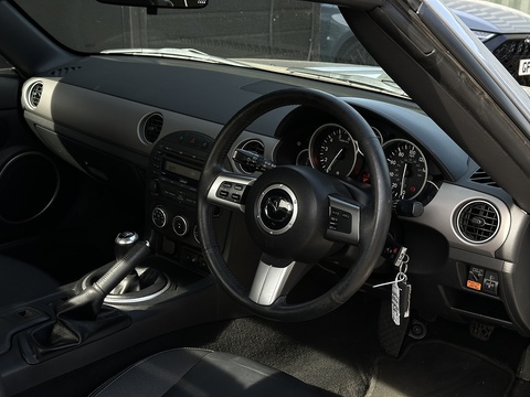 2.0i Sport Tech Convertible 2dr Petrol Manual Euro 4 (160 ps)