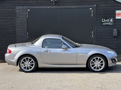 2.0i Sport Tech Convertible 2dr Petrol Manual Euro 4 (160 ps)