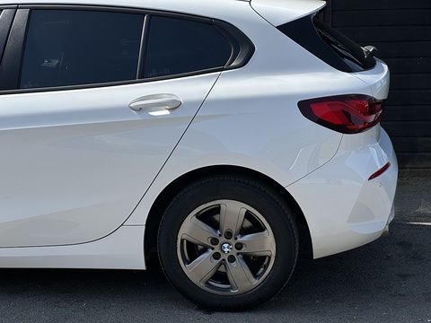 1.5 118i SE Hatchback 5dr Petrol DCT Euro 6 (s/s) (140 ps)