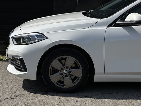 1.5 118i SE Hatchback 5dr Petrol DCT Euro 6 (s/s) (140 ps)