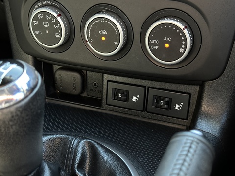 2.0i Sport Tech Convertible 2dr Petrol Manual Euro 4 (160 ps)