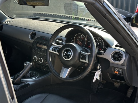 2.0i Sport Tech Convertible 2dr Petrol Manual Euro 4 (160 ps)