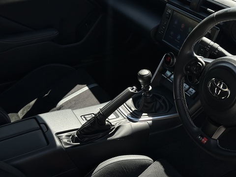 2.4 Boxer D-4S Coupe 2dr Petrol Manual Euro 6 (234 ps)
