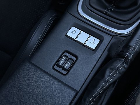 2.4 Boxer D-4S Coupe 2dr Petrol Manual Euro 6 (234 ps)
