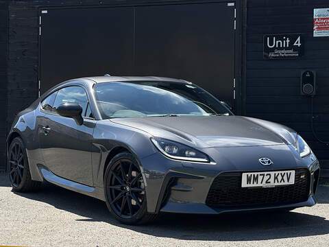 2.4 Boxer D-4S Coupe 2dr Petrol Manual Euro 6 (234 ps)