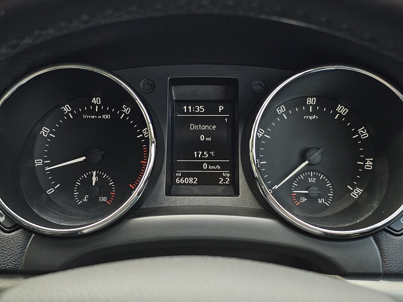 Skoda Yeti TSI SE L - U1297