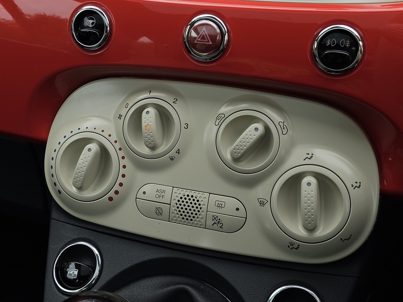 Fiat 500 Lounge - U1323