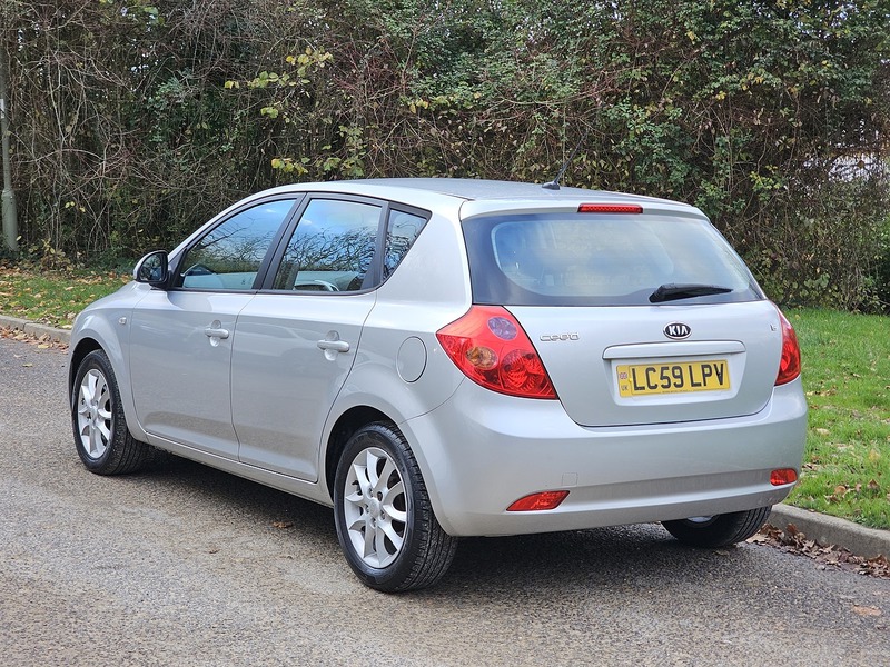 Kia Ceed CRDi LS - U1341