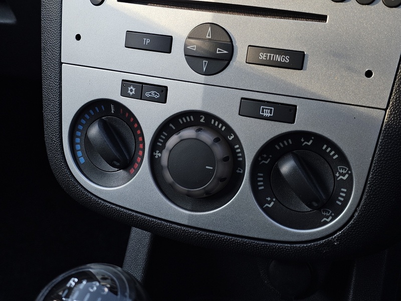 Vauxhall Corsa CDTi ecoFLEX Energy - U1347