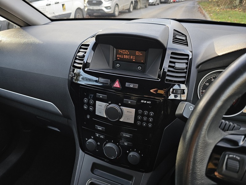 Vauxhall Zafira Exclusiv - U1357