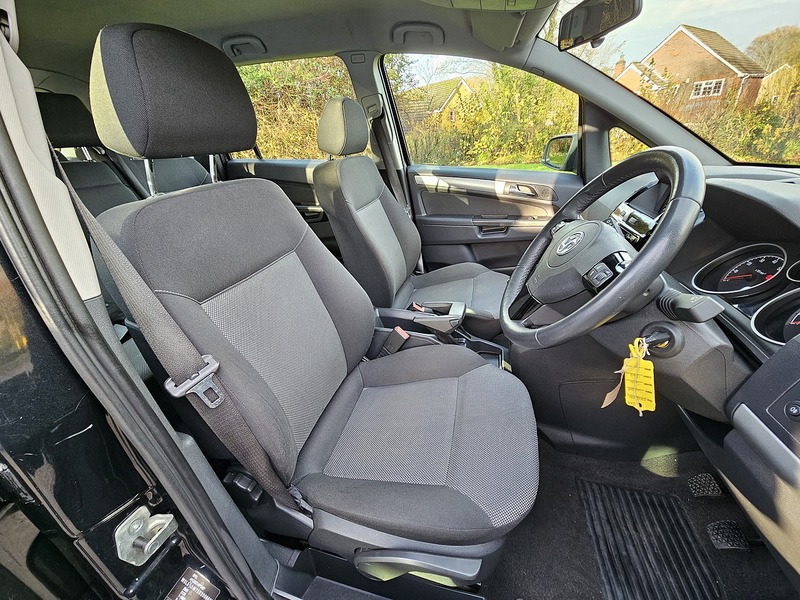 Vauxhall Zafira Exclusiv - U1357