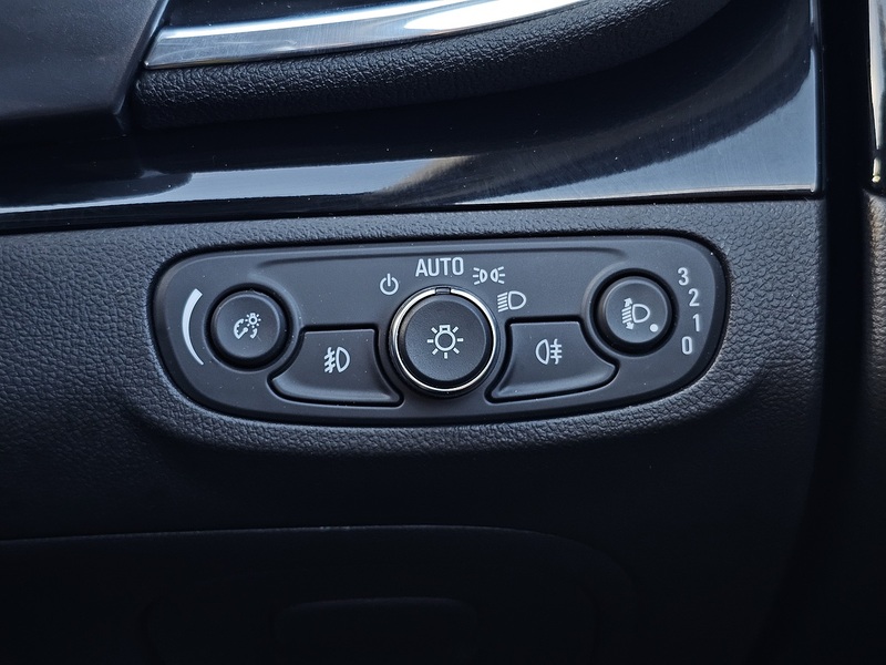 Vauxhall Mokka X i Turbo ecoTEC Design Nav - U1359