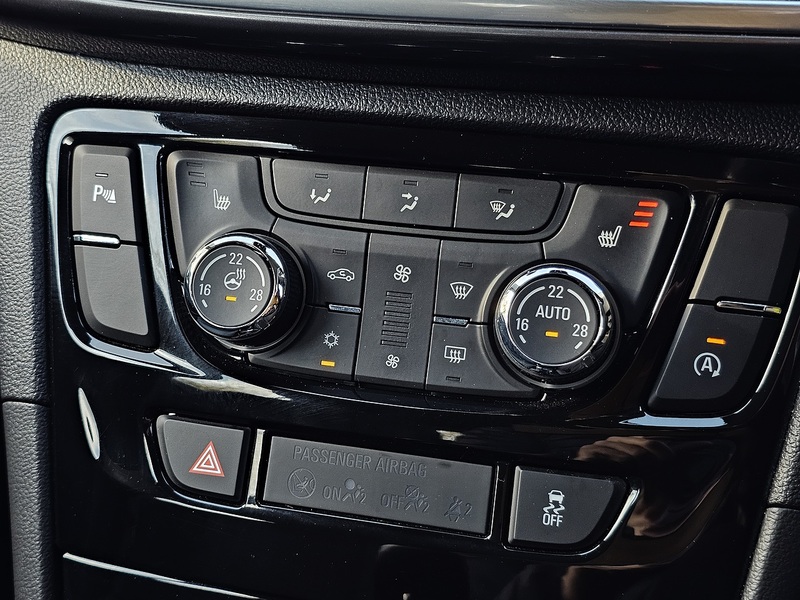 Vauxhall Mokka X i Turbo ecoTEC Design Nav - U1359