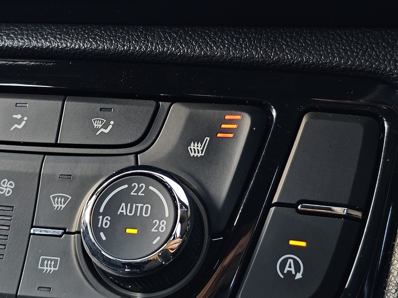 Vauxhall Mokka X i Turbo ecoTEC Design Nav - U1359