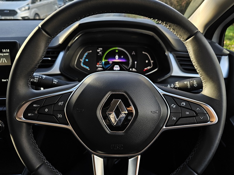 Renault Captur E-TECH techno - U1362