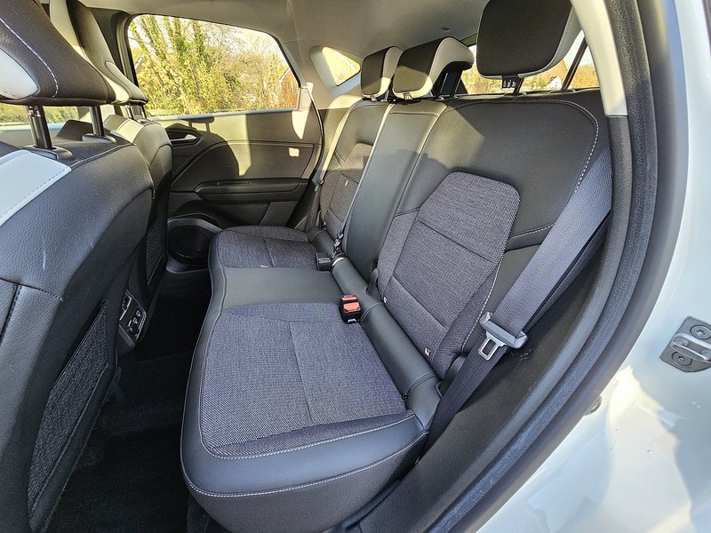 Renault Captur E-TECH techno - U1362