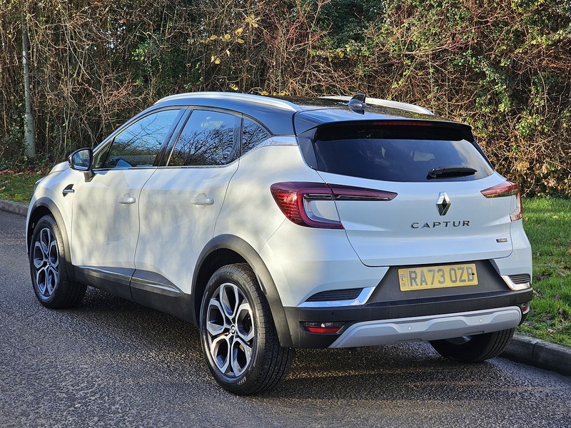 Renault Captur E-TECH techno - U1362