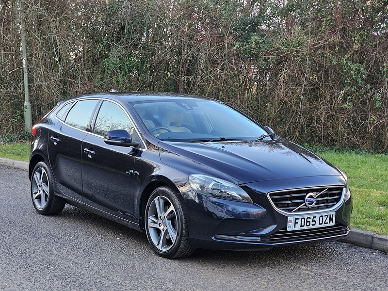 Volvo V40 D2 SE Lux - U1380