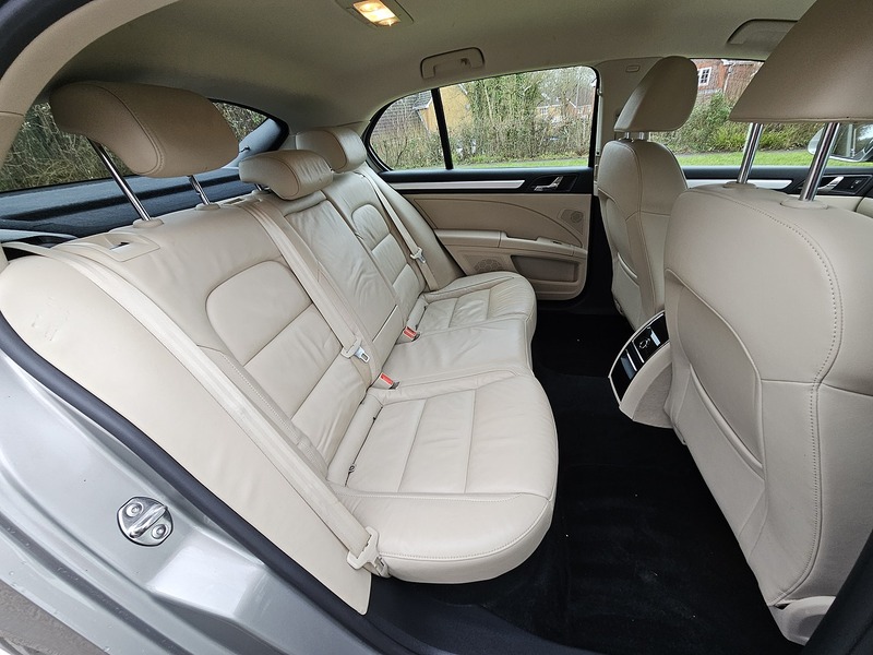 Skoda Superb TDI Elegance - U1381