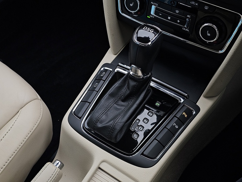 Skoda Superb TDI Elegance - U1381