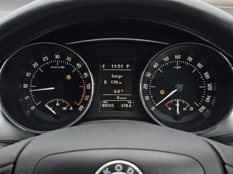 Skoda Superb TDI Elegance - U1381