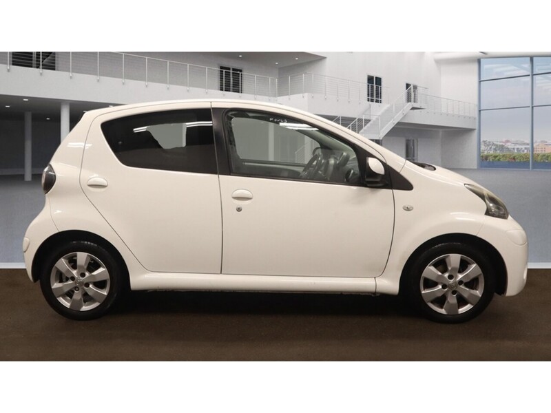 Toyota AYGO VVT-i Move - U1389