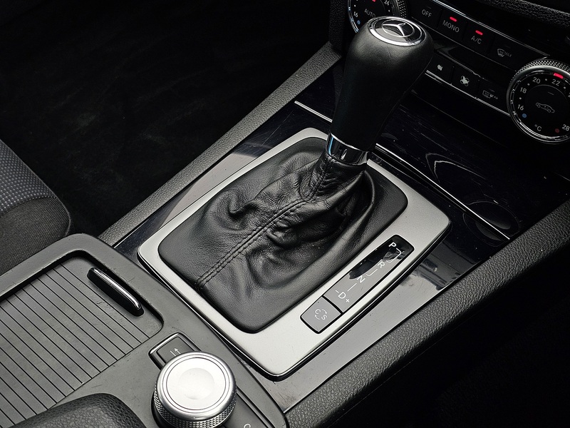 Mercedes-Benz C Class C180K SE - U1390