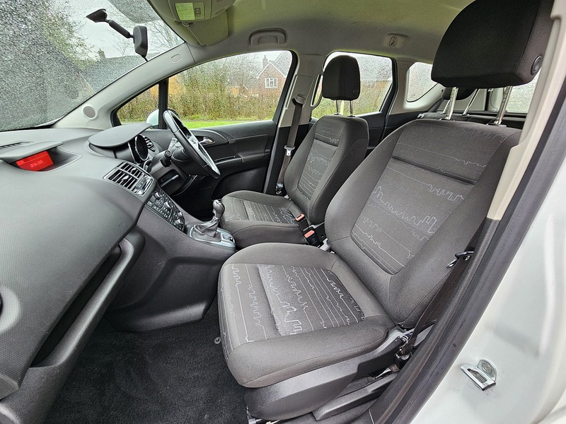 Vauxhall Meriva i Life - U1399