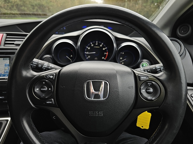 Honda Civic i-VTEC ES-T - U1425