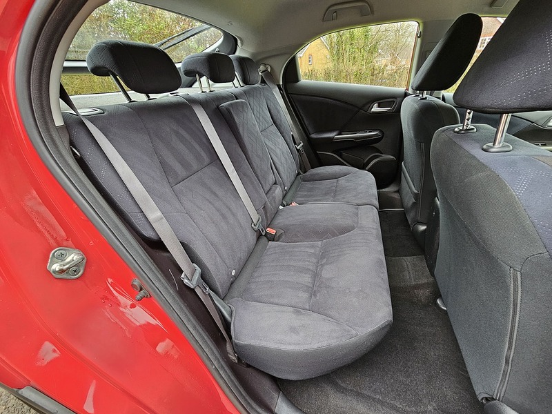 Honda Civic i-VTEC ES-T - U1425