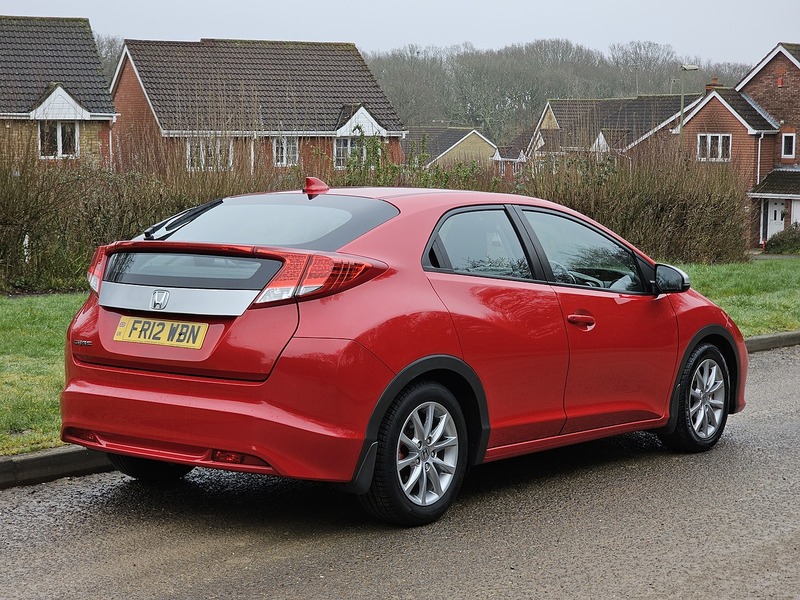 Honda Civic i-VTEC ES-T - U1425