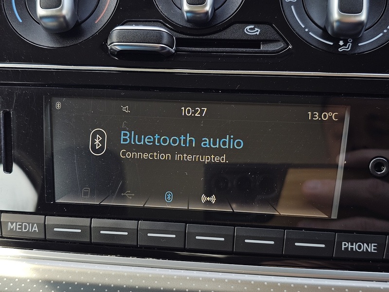 Volkswagen up! High up! - U1431