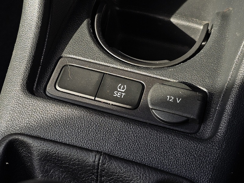 Volkswagen up! High up! - U1431