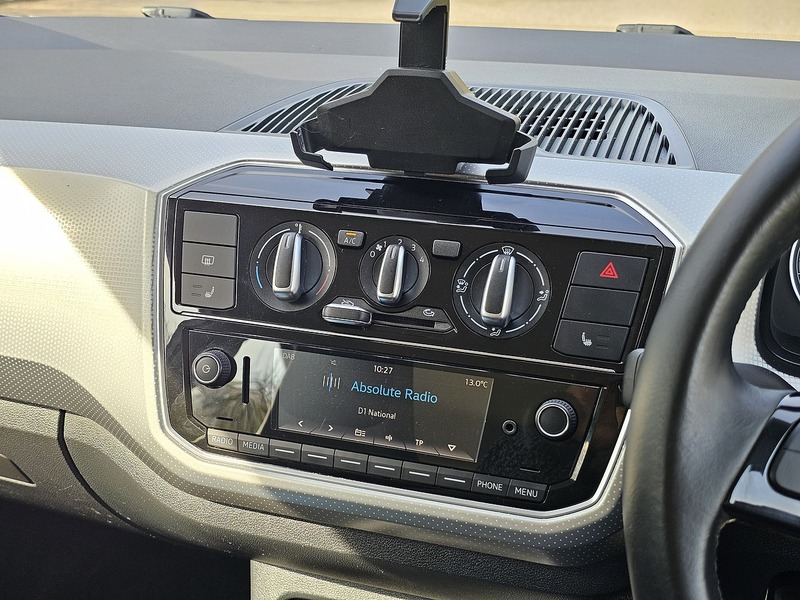 Volkswagen up! High up! - U1431