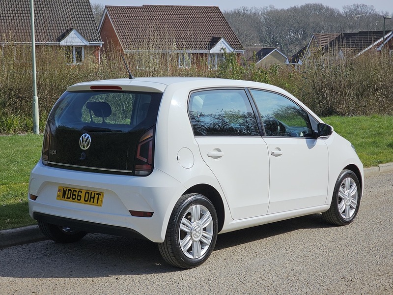 Volkswagen up! High up! - U1431