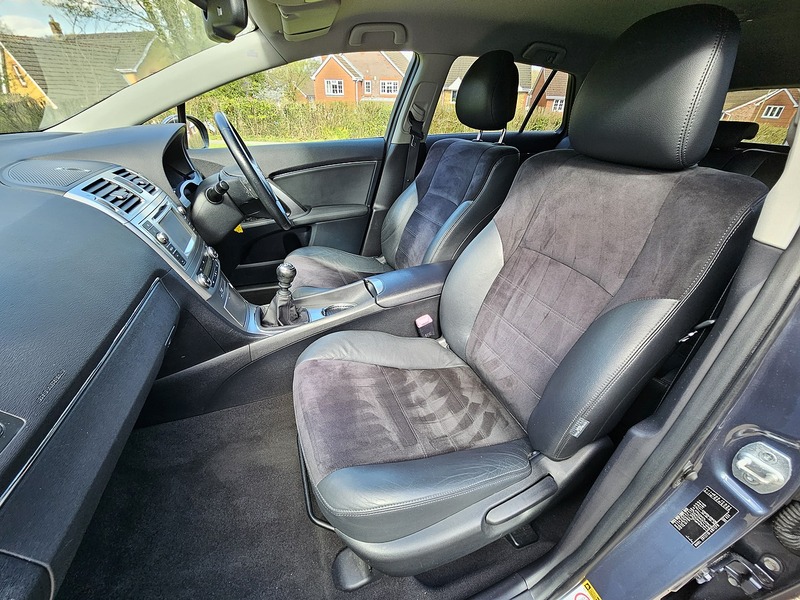 Toyota Avensis V-Matic TR - U1452