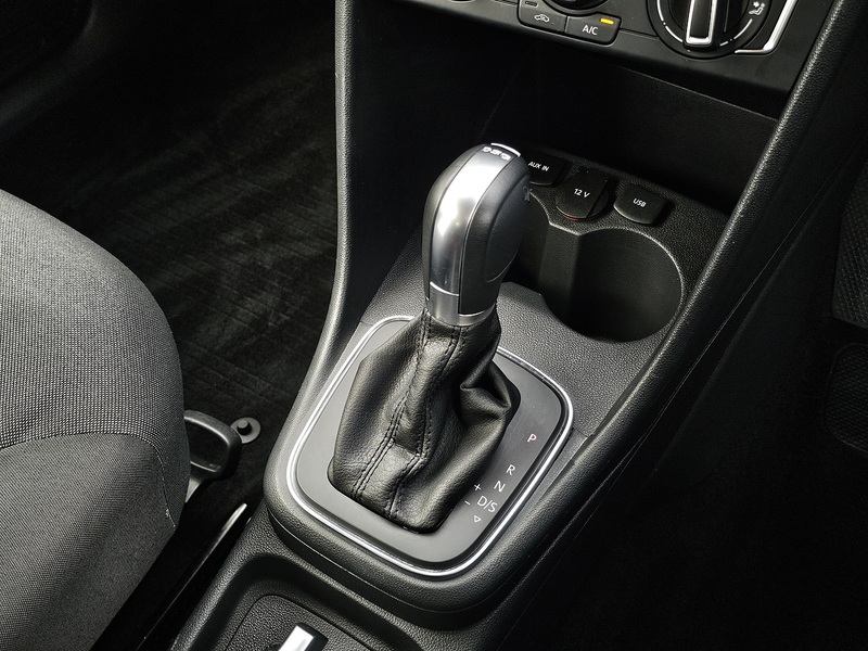 Volkswagen Polo TSI BlueMotion Tech SE - U1454