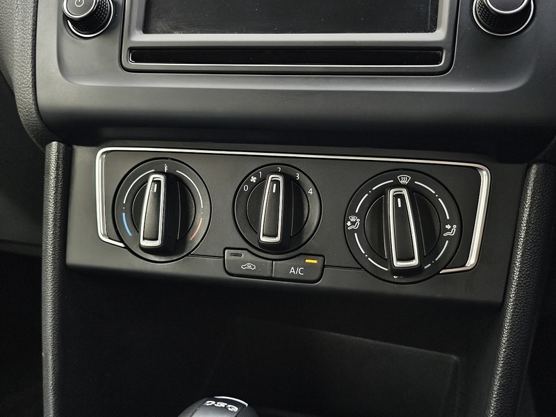 Volkswagen Polo TSI BlueMotion Tech SE - U1454