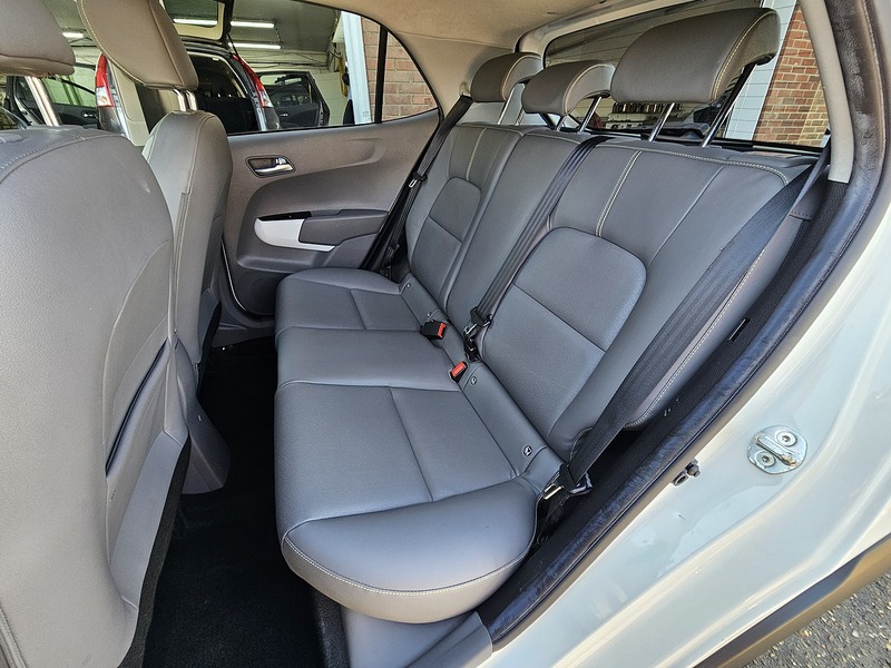 Kia Picanto X-Line S - U1472