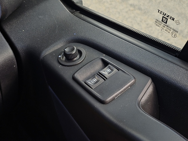 Vauxhall Vivaro CDTi 2700 - U1488