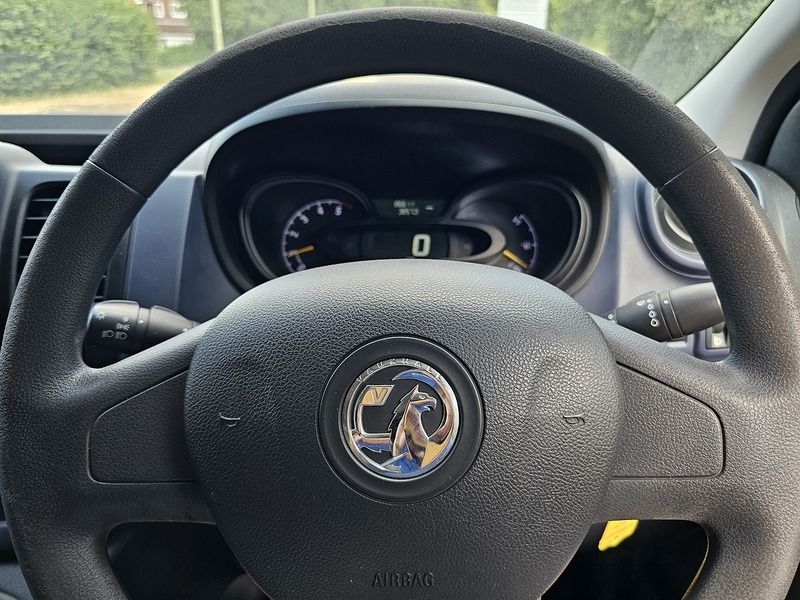 Vauxhall Vivaro CDTi 2700 - U1488