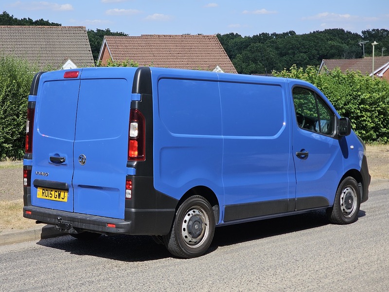 Vauxhall Vivaro CDTi 2700 - U1488